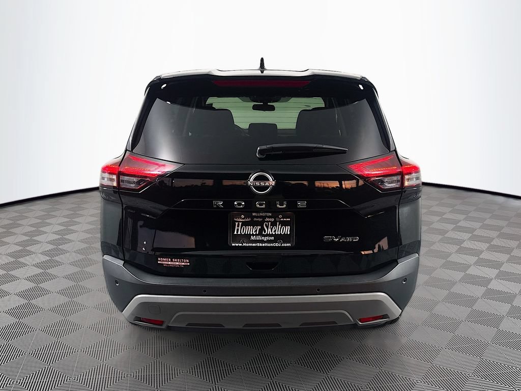 Used 2023 Nissan Rogue SV AWD/4WD image 6