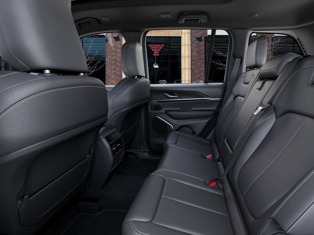 New 2026 Jeep Grand Cherokee Limited w/ Limited Altitude Package AWD/4WD image 23