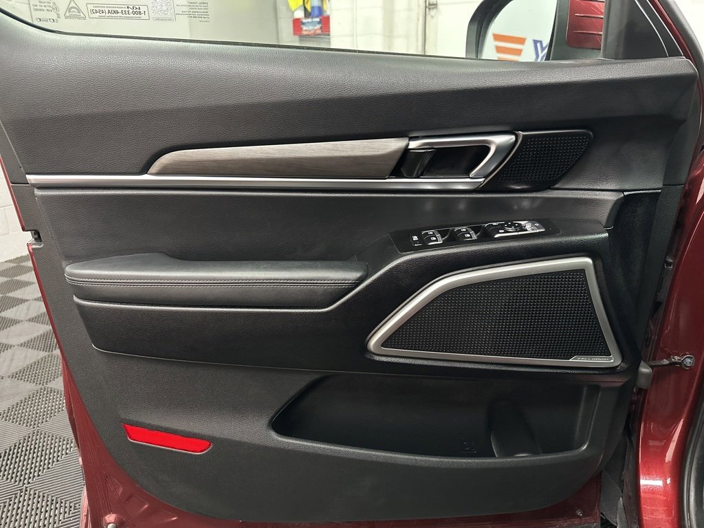 Used 2023 Kia Telluride EX X-Line image 18