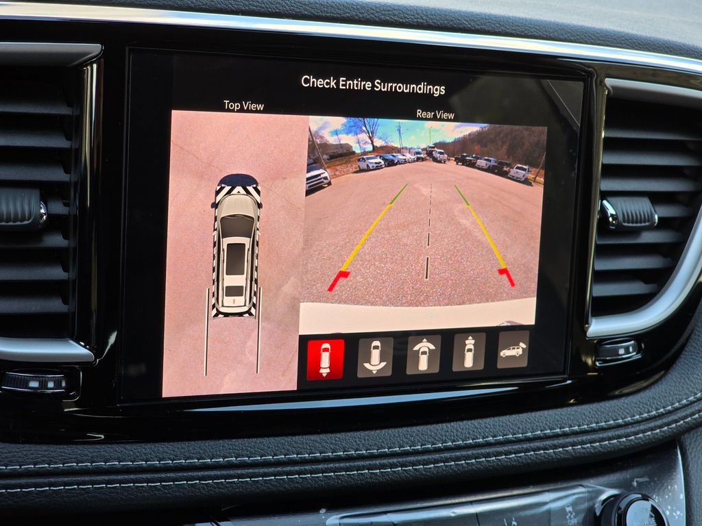 New 2026 Chrysler Pacifica Select image 9