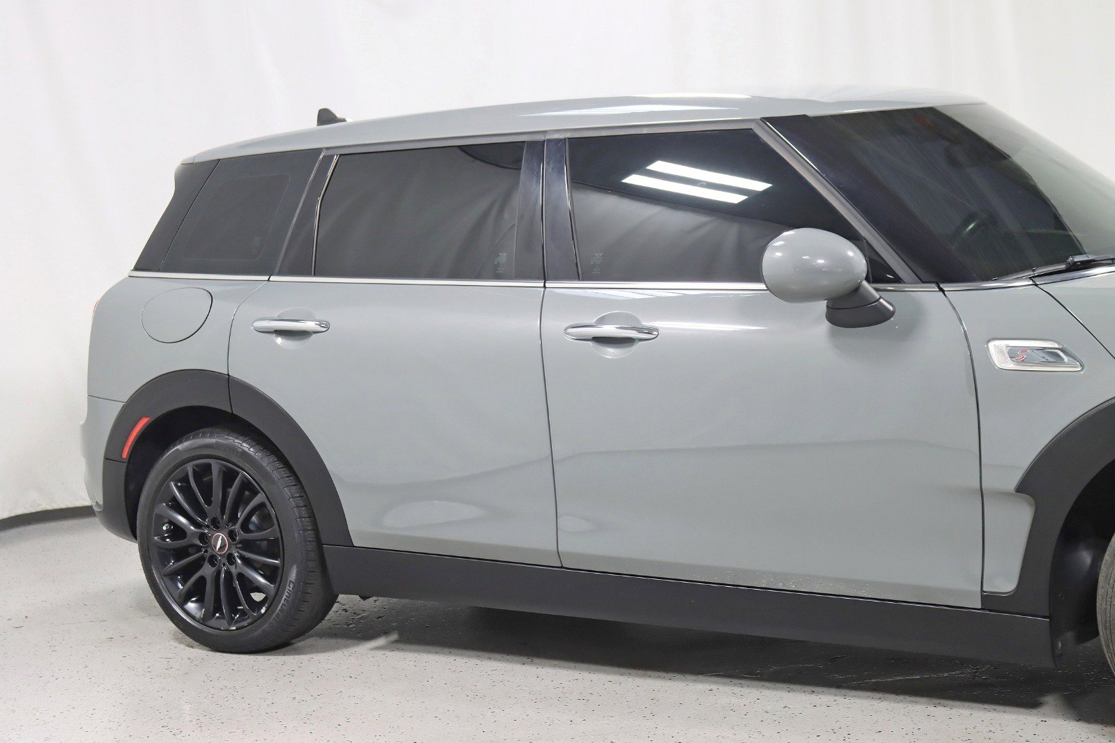 Used 2019 MINI Cooper Clubman S image 3