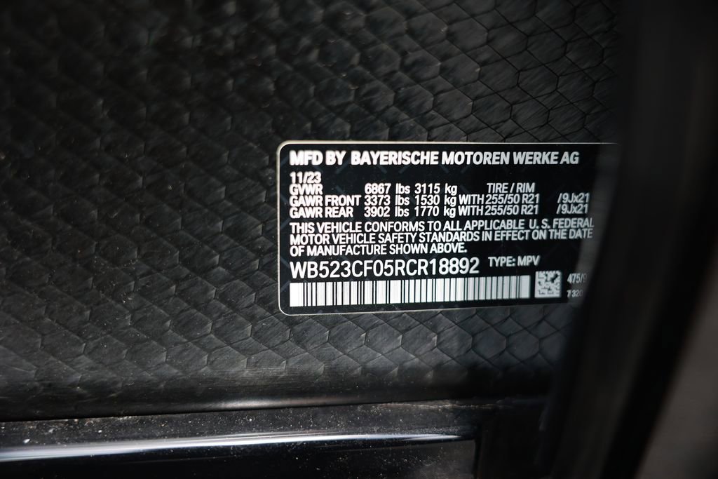 Used 2024 BMW iX xDrive50 w/ Sport Package AWD/4WD image 41