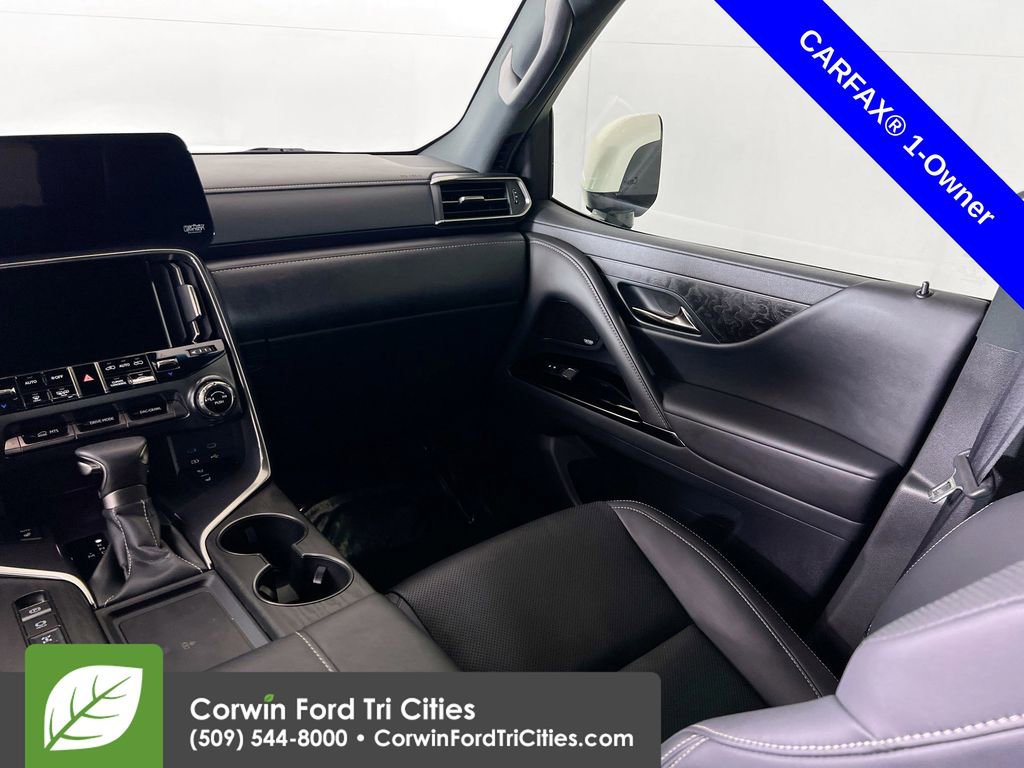 Used 2025 Lexus LX 600 4WD w/ Interior Upgrade Package image 27