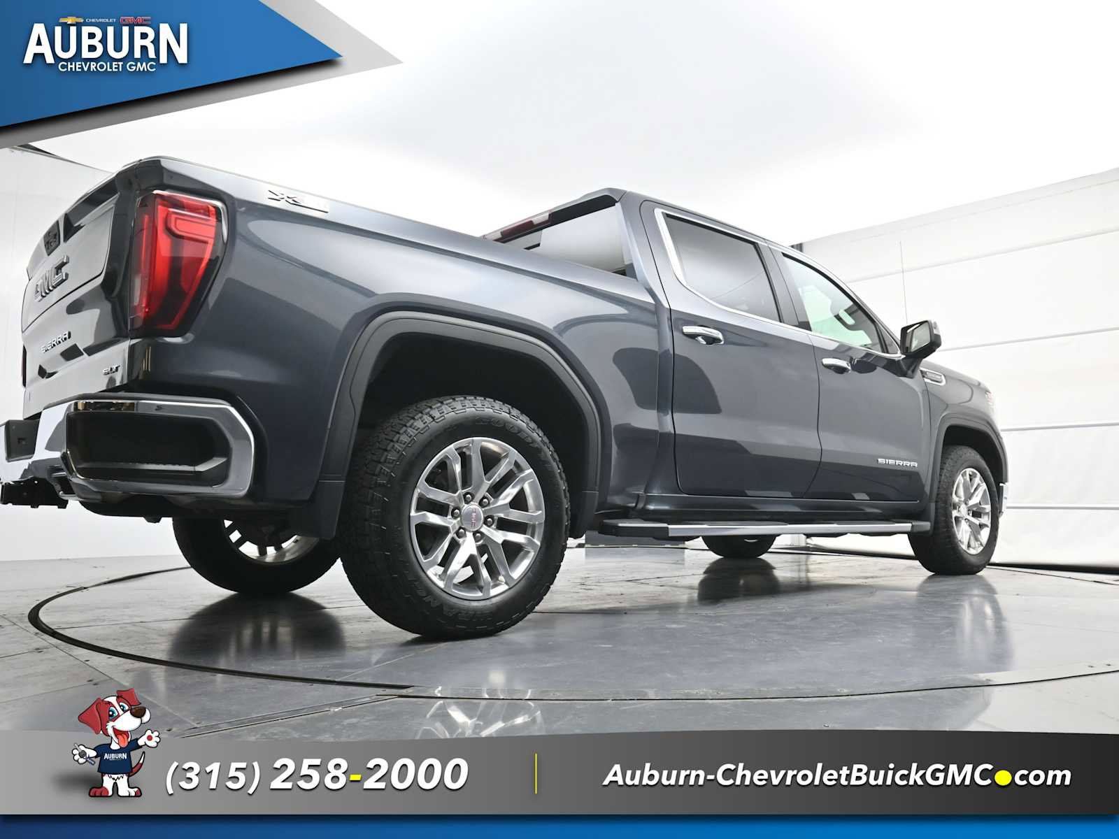 Used 2022 GMC Sierra 1500 SLT w/ SLT Premium Package image 22