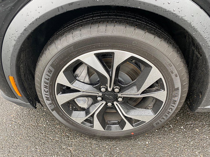 New 2024 Ford Mustang Mach-E Select image 17