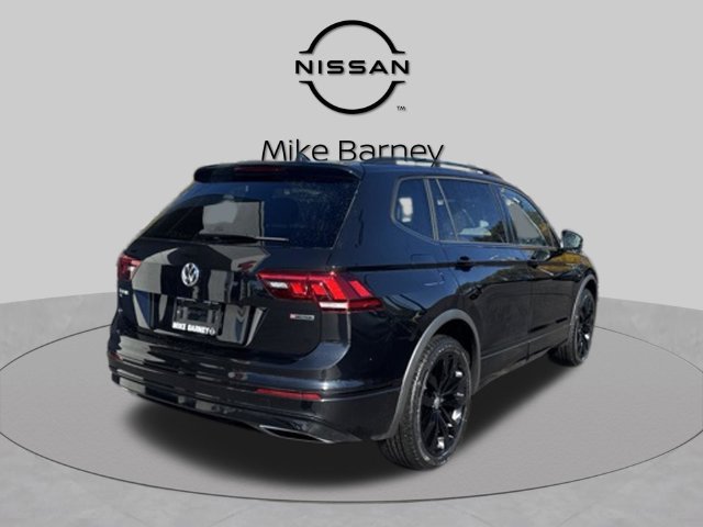 Used 2021 Volkswagen Tiguan SE R-Line AWD/4WD image 3