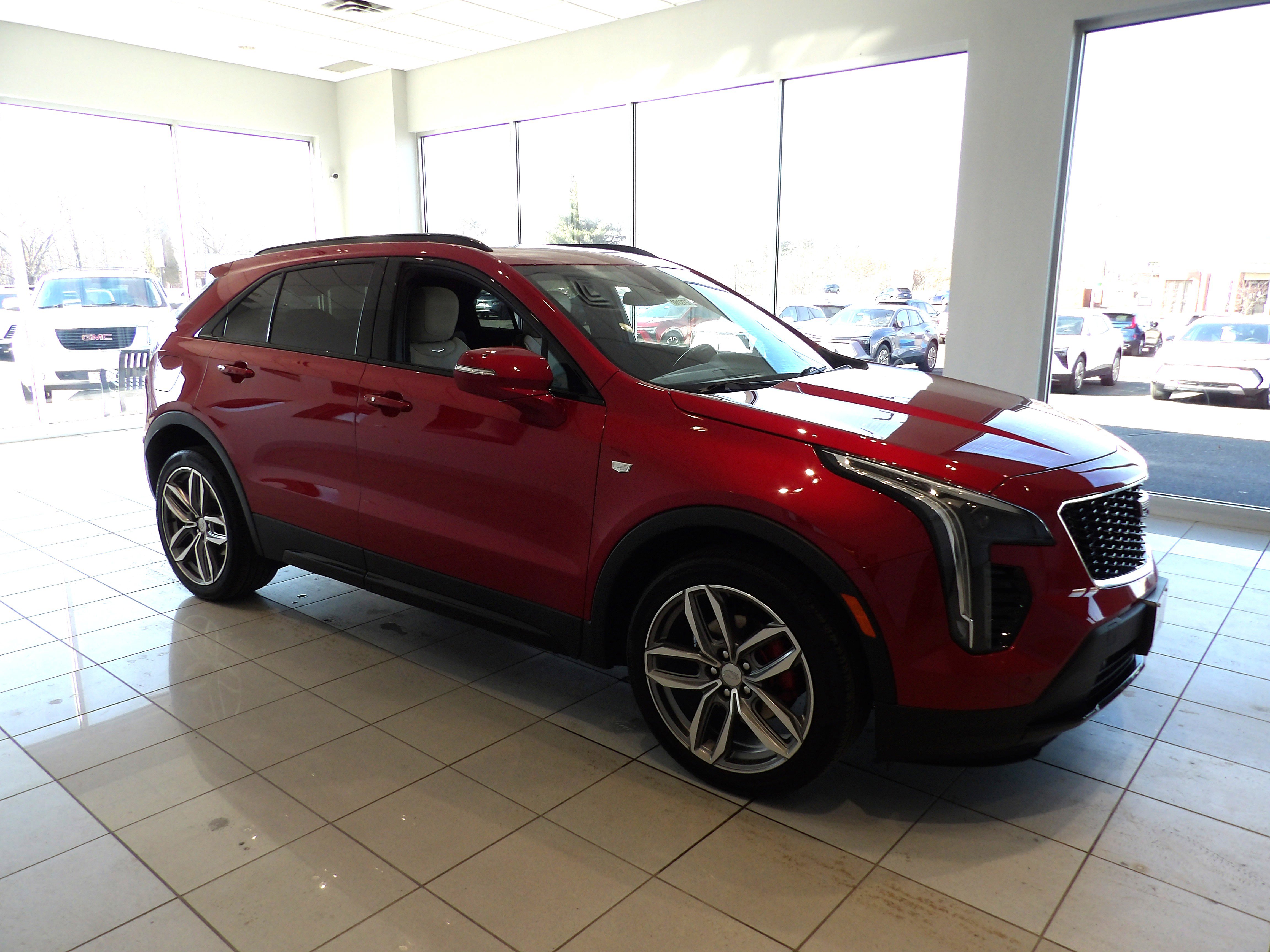 Used 2021 Cadillac XT4 Sport AWD/4WD image 3