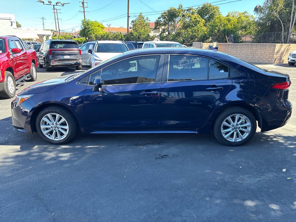 Used 2015 Toyota Prius V Two FWD image 7