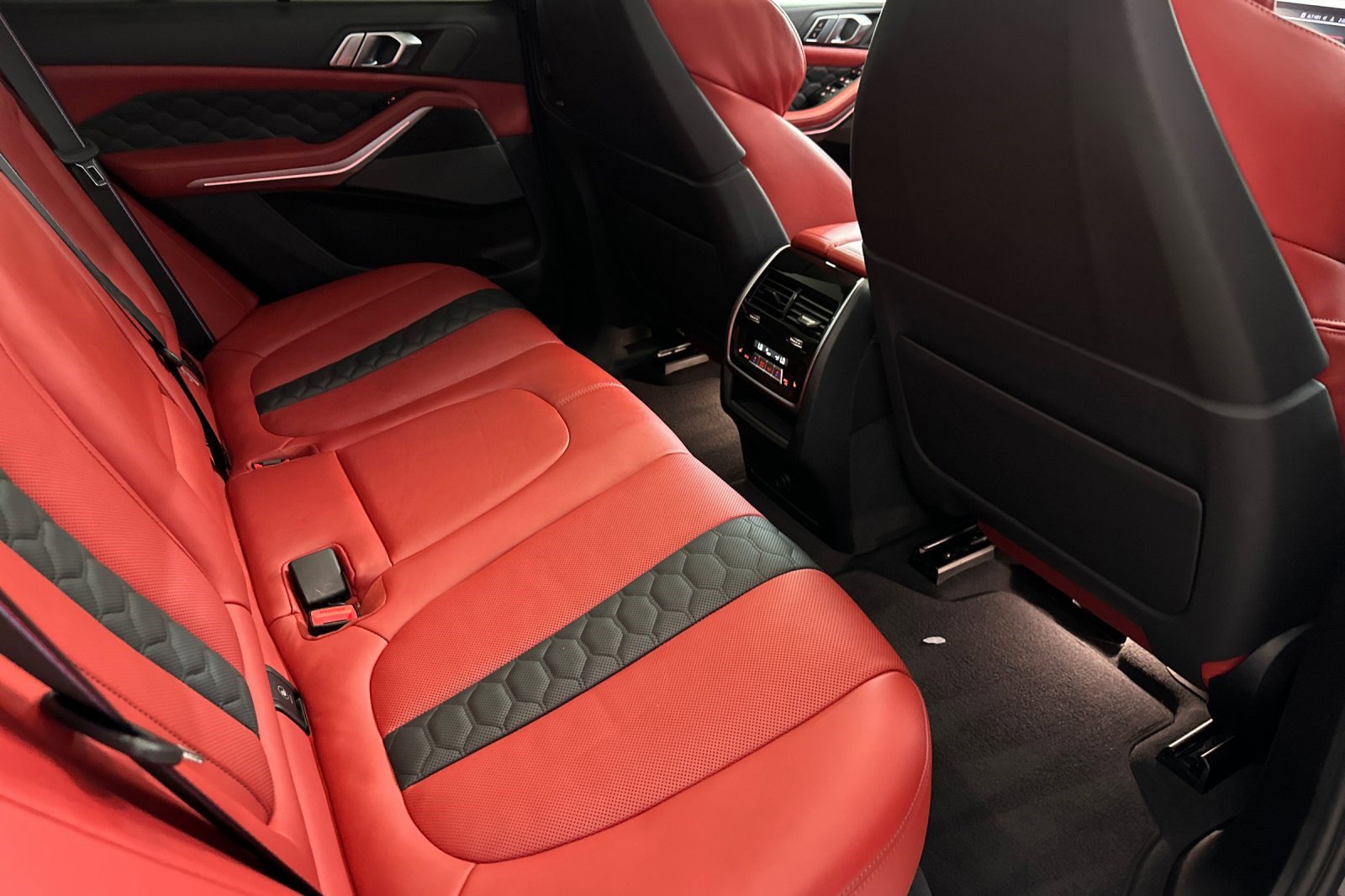 Used 2022 BMW X5 M w/ Competition Package 2 image 31