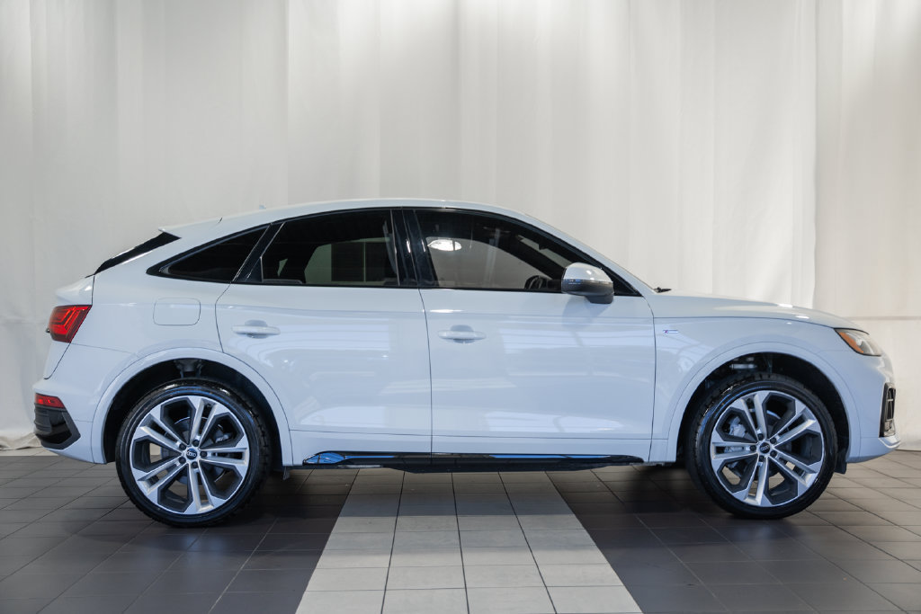 Used 2023 Audi Q5 2.0T Premium Plus w/ Premium Plus Package AWD/4WD image 3