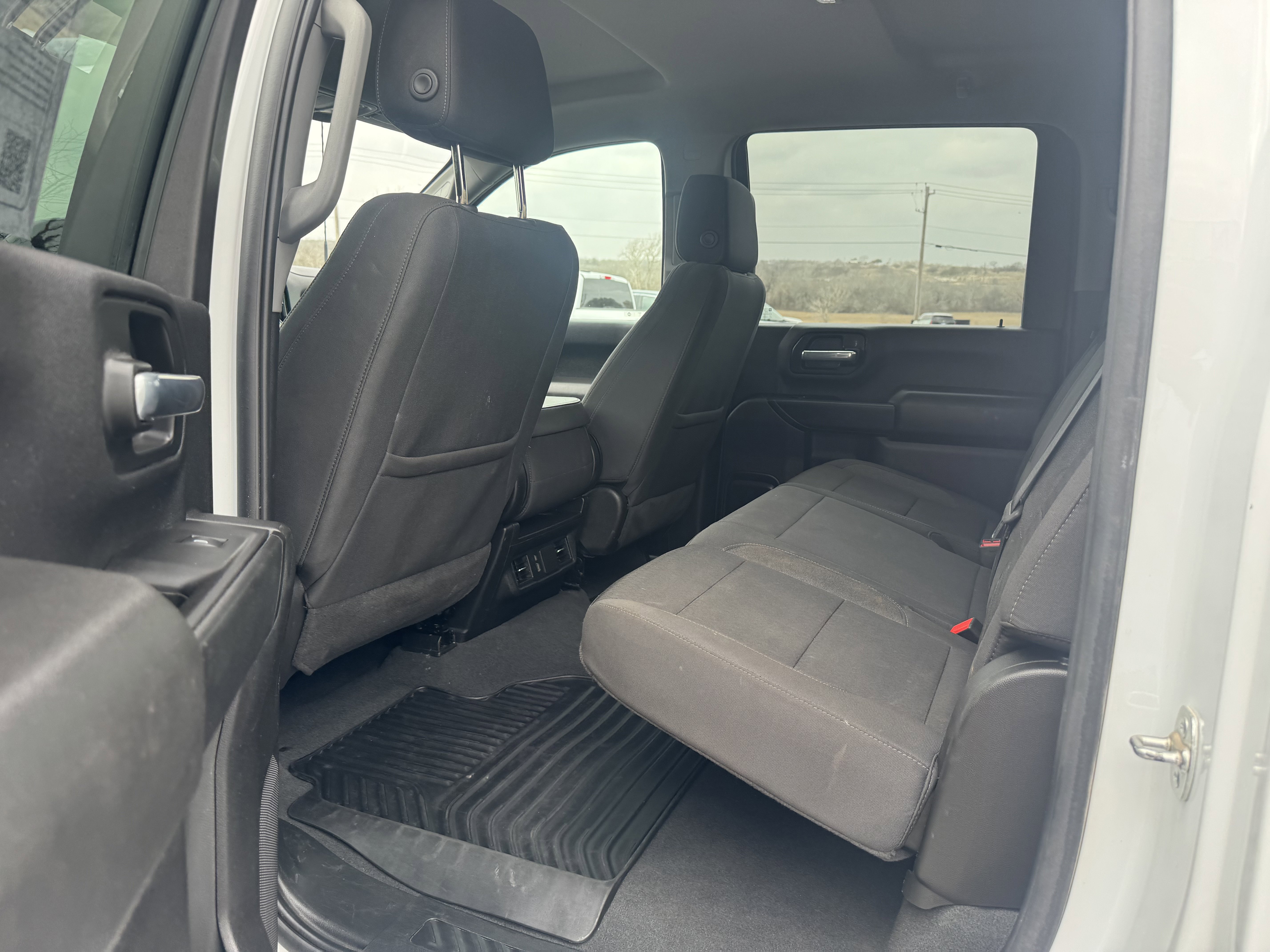 Used 2025 Chevrolet Silverado 2500 Custom w/ Custom Convenience Package image 12