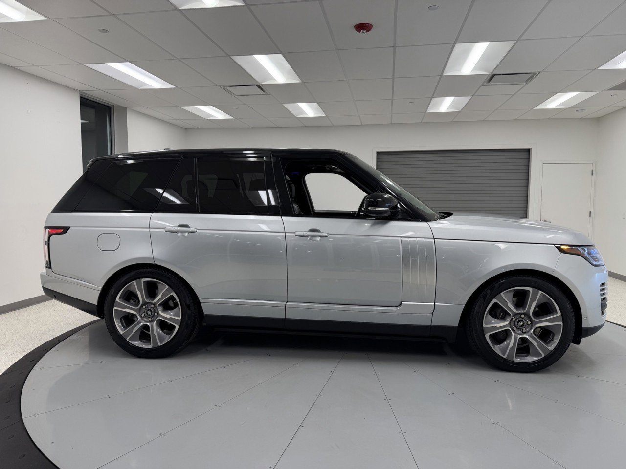 Used 2020 Land Rover Range Rover Autobiography image 74