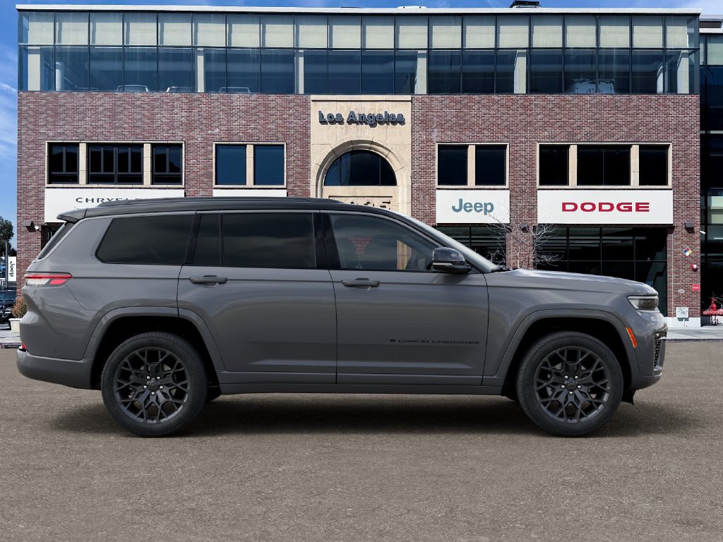 New 2027 Jeep Grand Cherokee L Summit AWD/4WD image 21