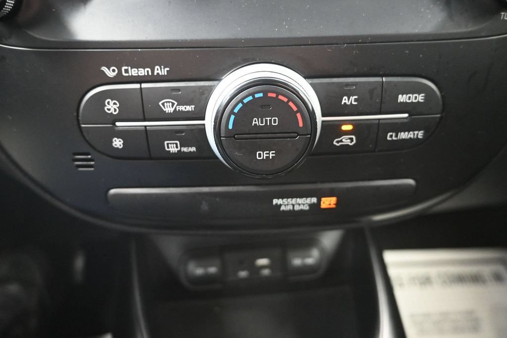 Used 2018 Kia Soul w/ Convenience Package FWD image 16