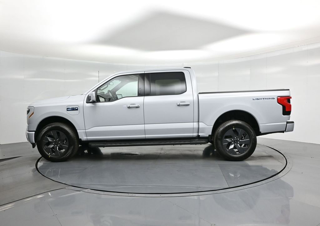 New 2025 Ford F150 Lightning Lariat image 29