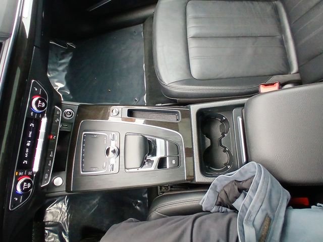 Used 2020 Audi Q5 2.0T Premium Plus w/ Premium Plus Package image 21