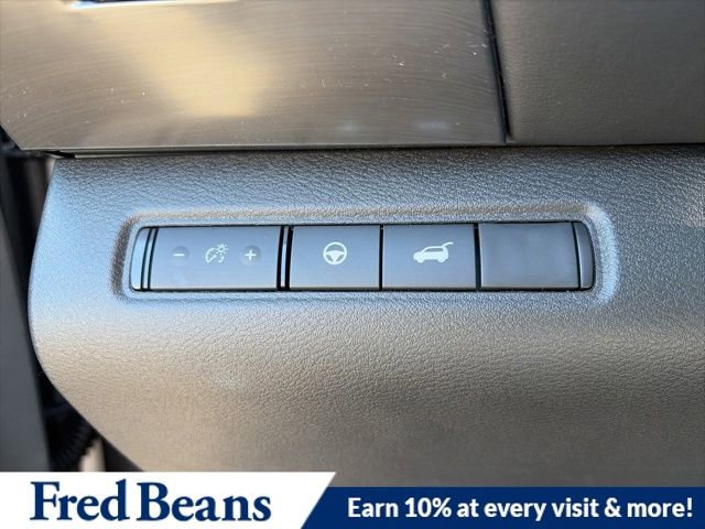New 2026 Nissan Pathfinder SL w/ SL Premium Package (P04) AWD/4WD image 19
