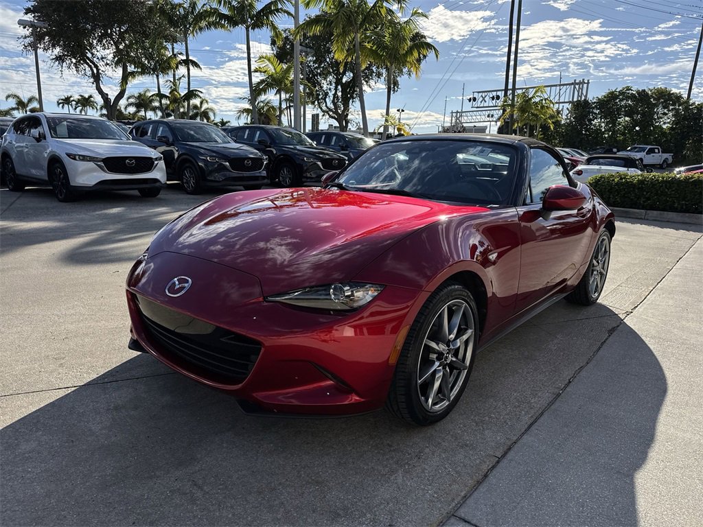 Used 2022 MAZDA MX-5 Miata Grand Touring w/ Weather Package image 10