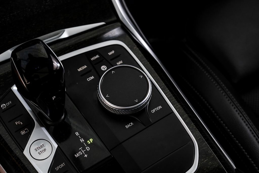 Used 2022 BMW 330e xDrive w/ Driving Assistance Package image 29