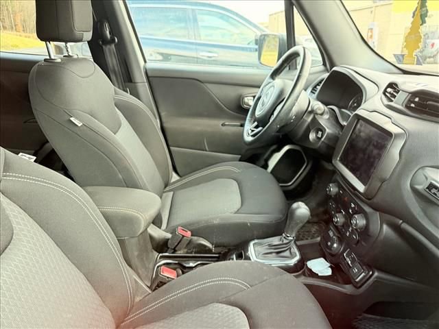 Used 2021 Jeep Renegade Latitude image 16