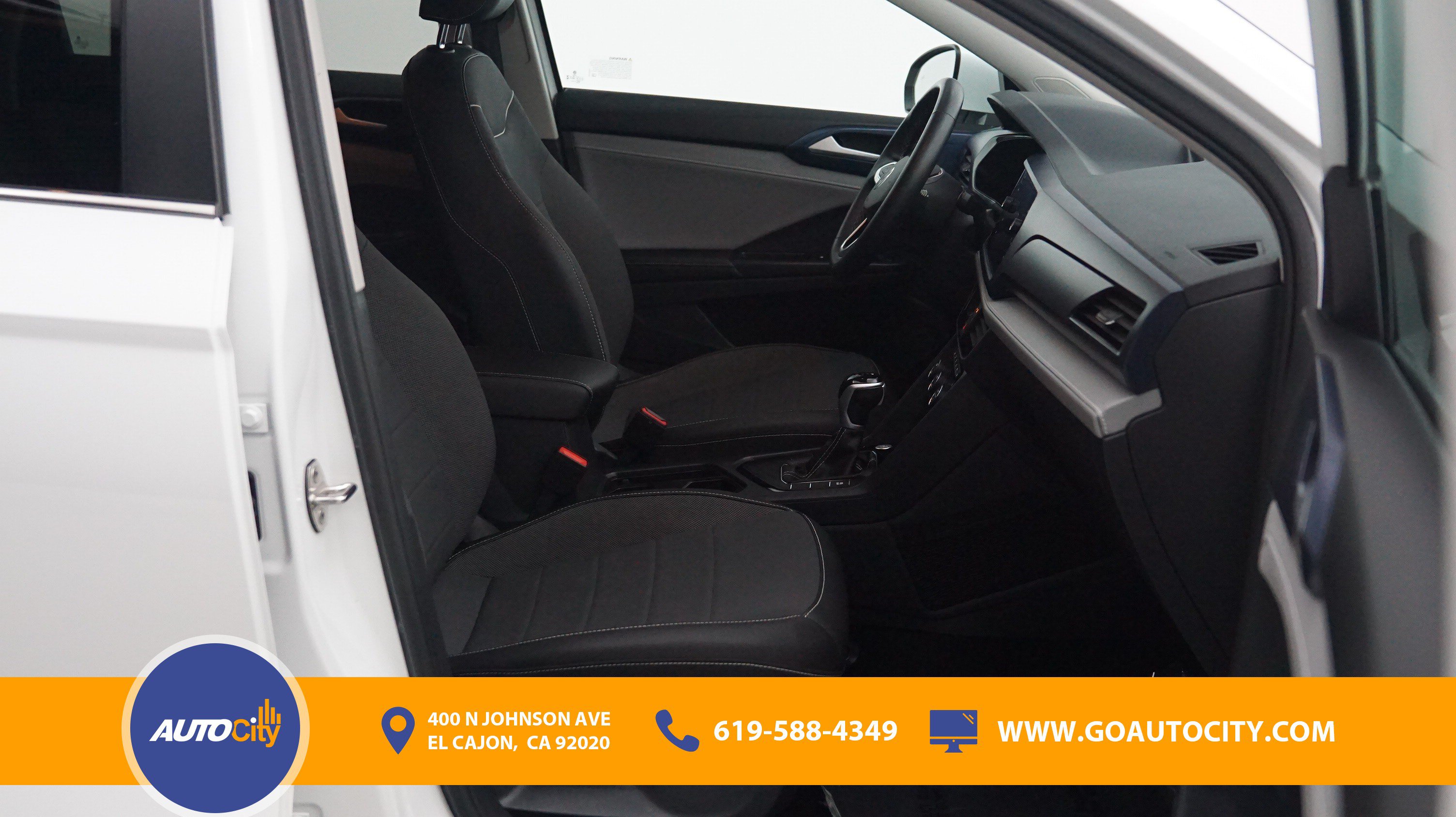 Used 2024 Volkswagen Taos SE FWD image 8