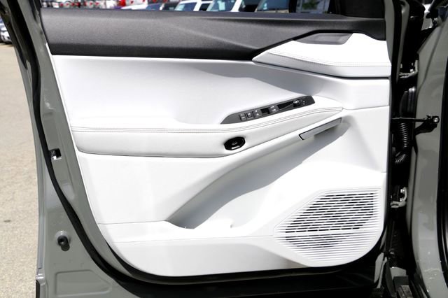 New 2026 Jeep Cherokee Overland AWD/4WD image 16