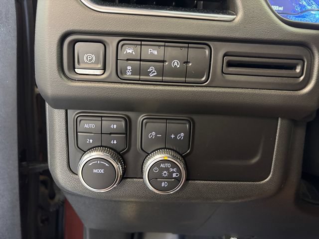 Used 2023 GMC Yukon AT4 AWD/4WD image 24