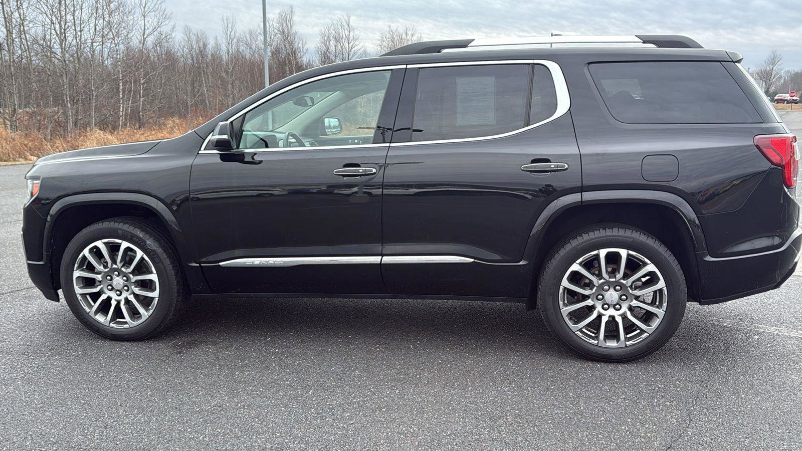 Used 2022 GMC Acadia Denali image 12