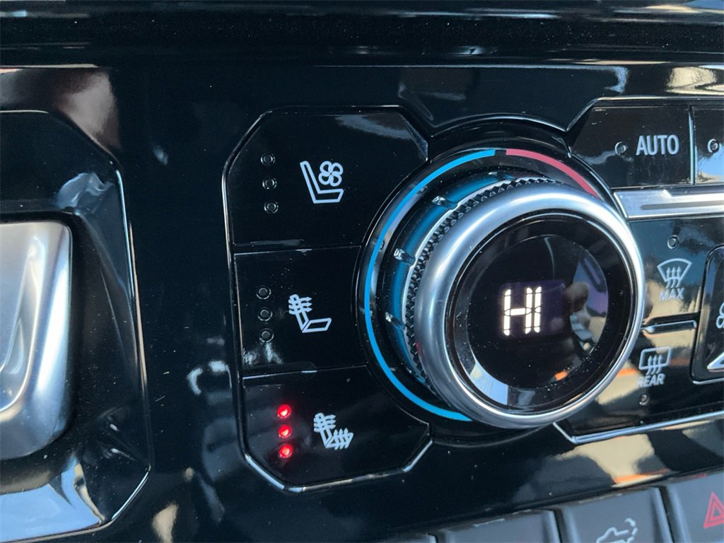 Used 2025 GMC Sierra 2500 AT4 w/ AT4 Premium Plus Package image 22