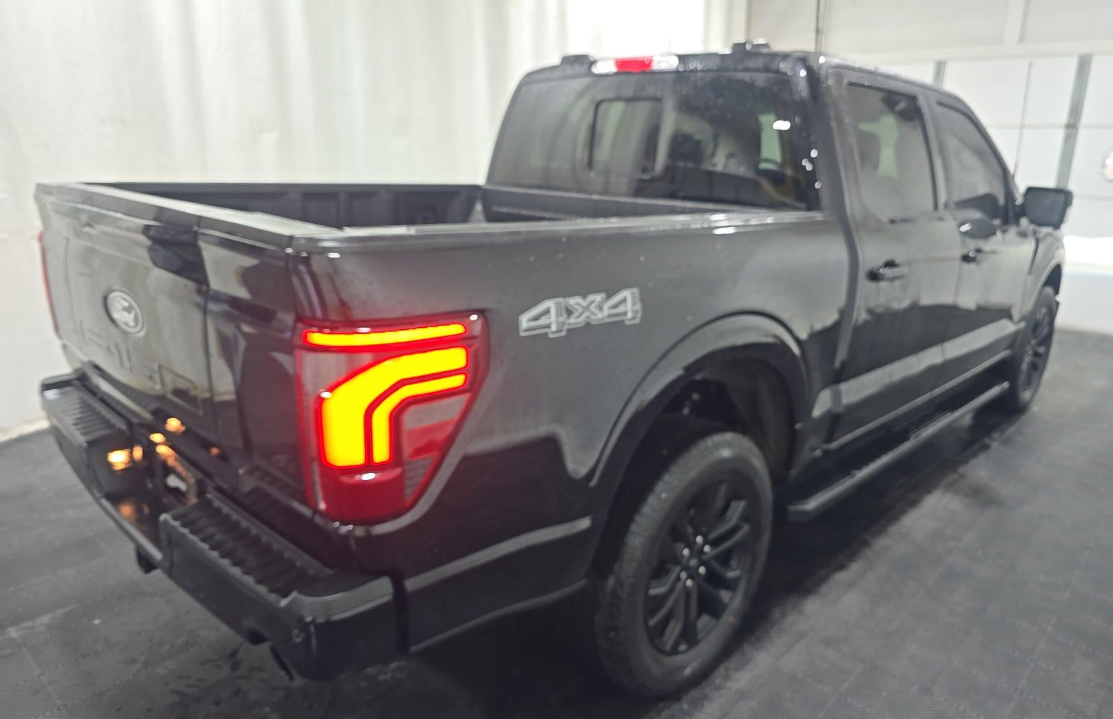 Used 2025 Ford F150 Lariat w/ Bed Utility Package AWD/4WD image 4