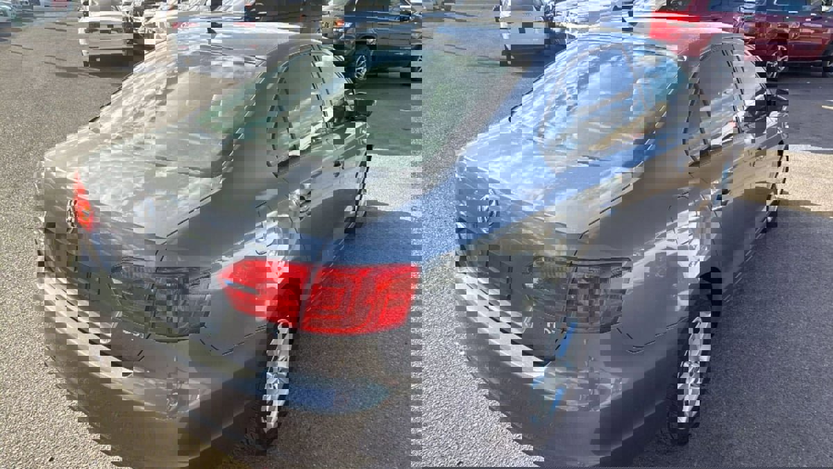 Used 2011 Volkswagen Jetta TDI image 11