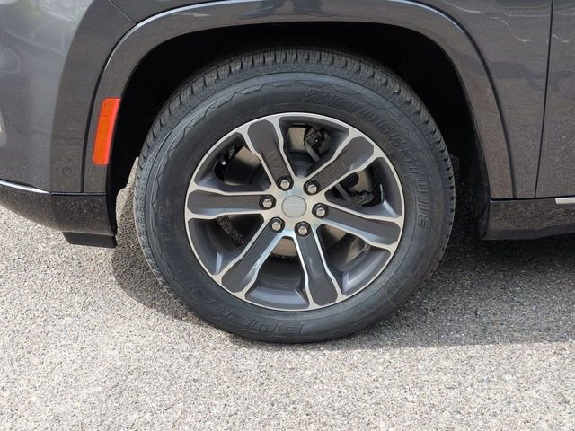 Used 2022 Jeep Grand Wagoneer Series I AWD/4WD image 10