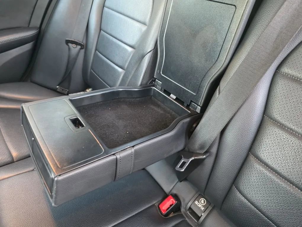 Used 2019 Mercedes-Benz C 300 Sedan image 41