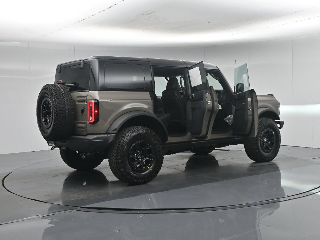 New 2026 Ford Bronco Badlands w/ Wildtrak Package AWD/4WD image 5