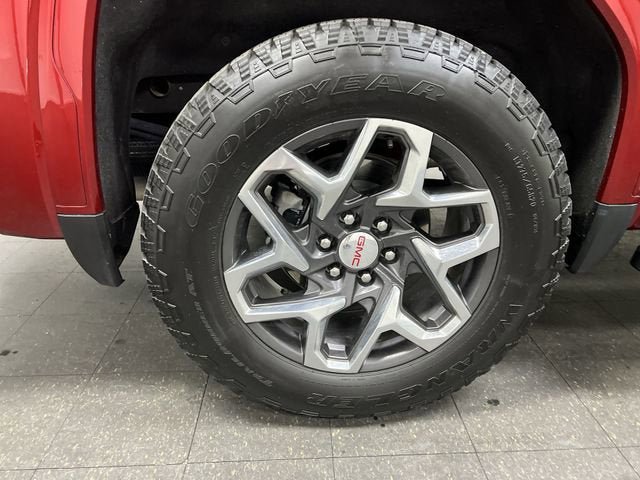 Certified 2024 GMC Sierra 1500 SLT w/ SLT Premium Package AWD/4WD image 32