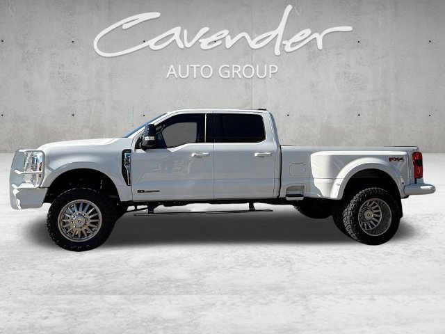 Used 2026 Ford F350 Lariat w/ FX4 Off-Road Package AWD/4WD image 13