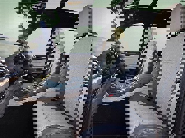 Used 2025 BMW X7 xDrive40i w/ Executive Package image 15