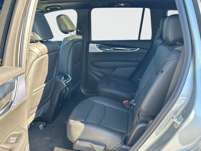 Used 2025 Cadillac XT6 Premium Luxury image 17