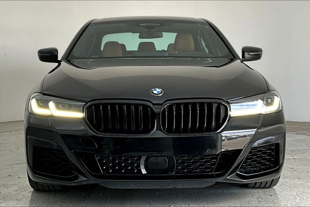 Used 2023 BMW 540i w/ M Sport Package image 5