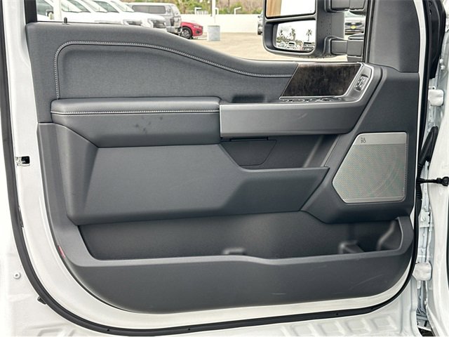 New 2025 Ford F250 Lariat w/ Lariat Ultimate Package image 37