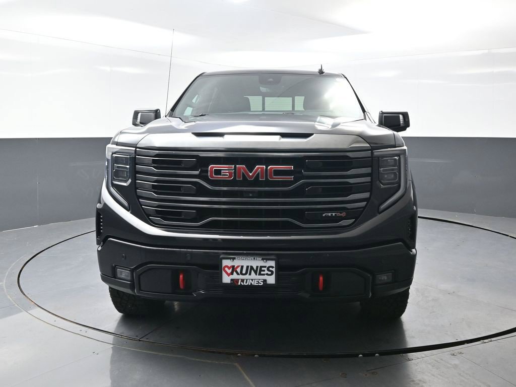 Used 2023 GMC Sierra 1500 AT4 w/ AT4 Premium Package AWD/4WD image 8