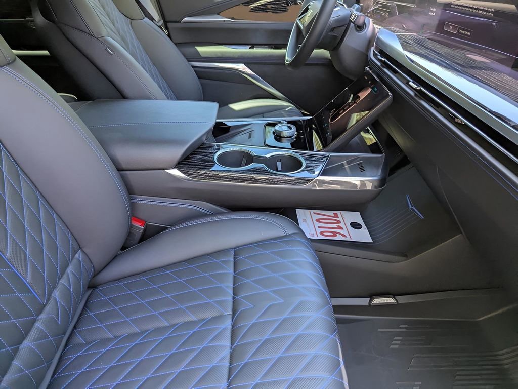 New 2026 Cadillac Escalade IQ Sport 1 w/ LPO, Floor Liner Package image 17