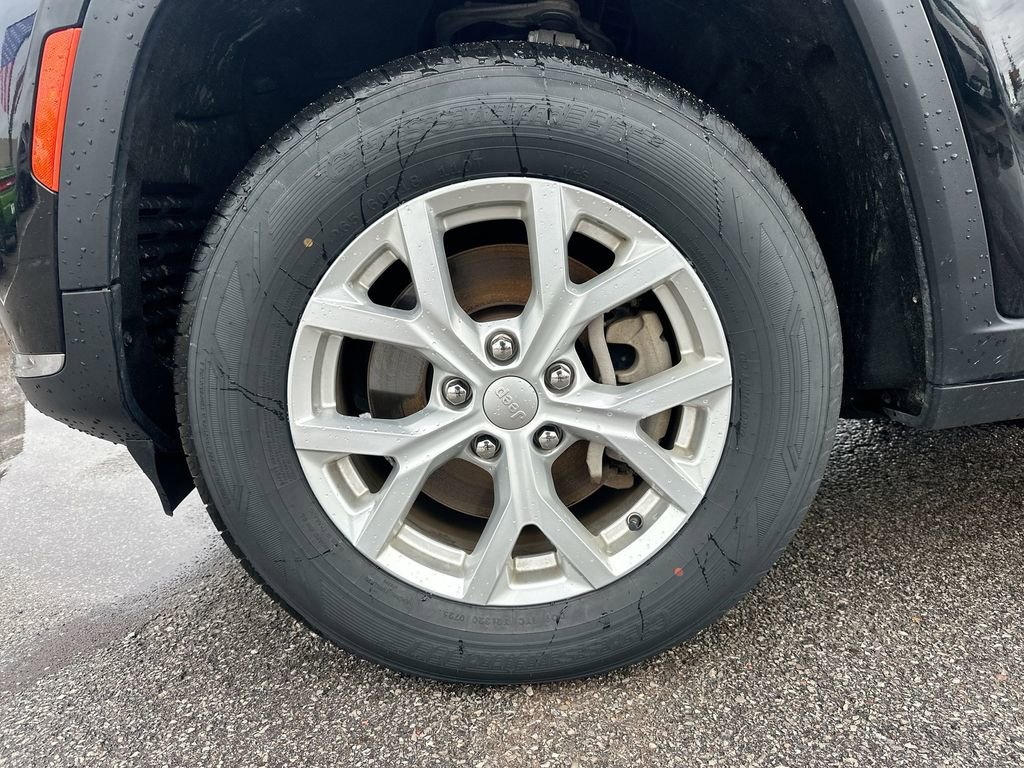 Used 2023 Jeep Grand Cherokee L Limited w/ Trailer Tow Group (B) image 40