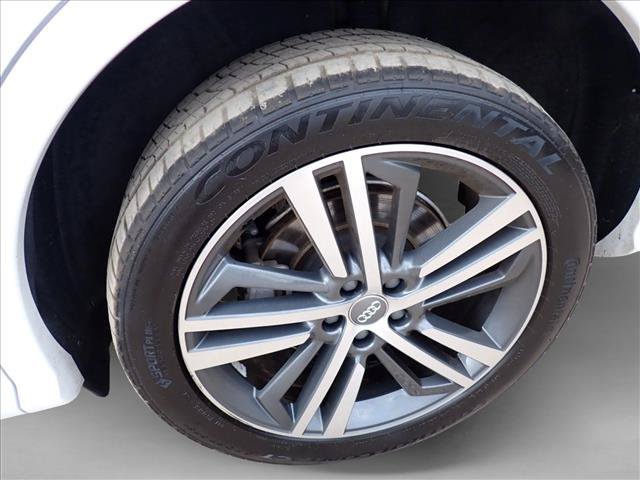 Used 2020 Audi Q5 e Premium Plus w/ Premium Plus Package AWD/4WD image 7