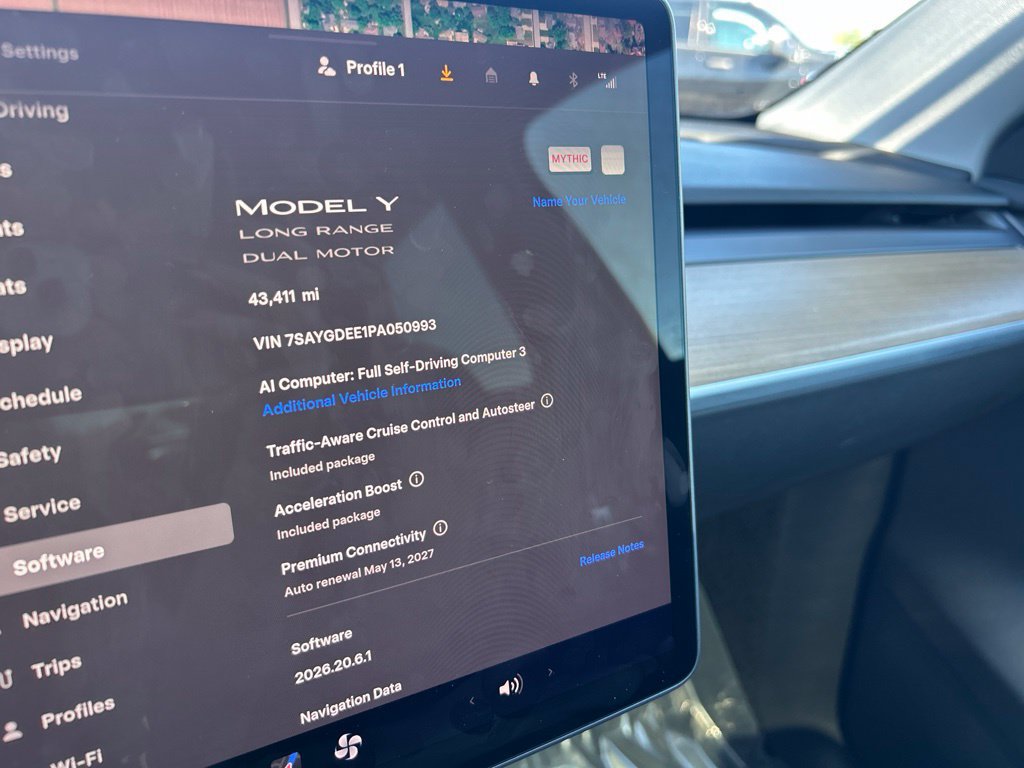 Used 2023 Tesla Model Y Long Range AWD/4WD image 16
