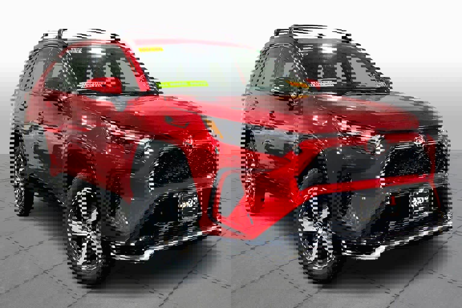 New 2025 Toyota RAV4 SE image 2