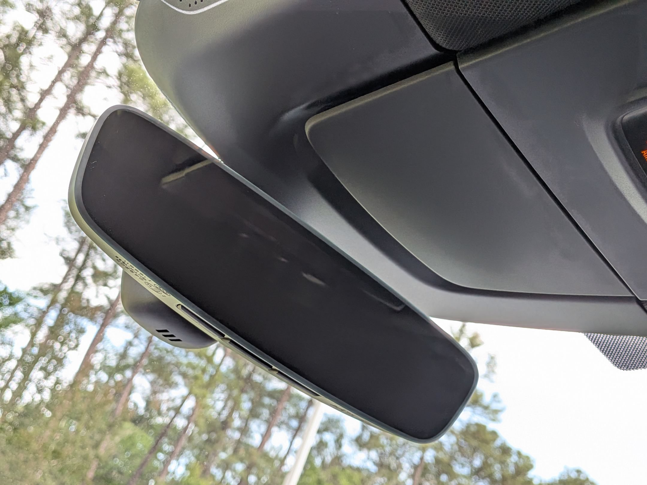 Certified 2025 Porsche Macan Electric RWD image 20