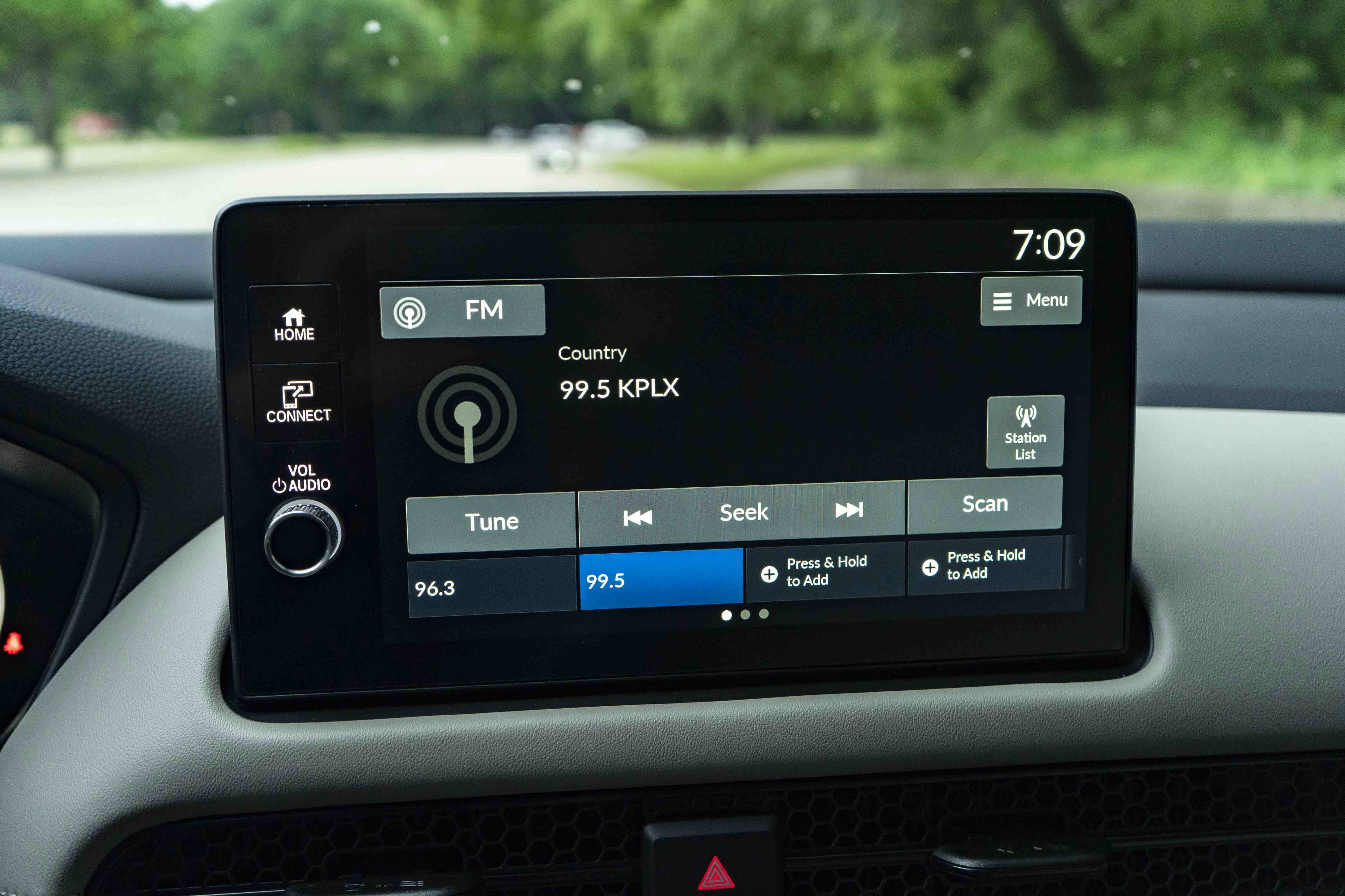Certified 2026 Honda HR-V LX image 31