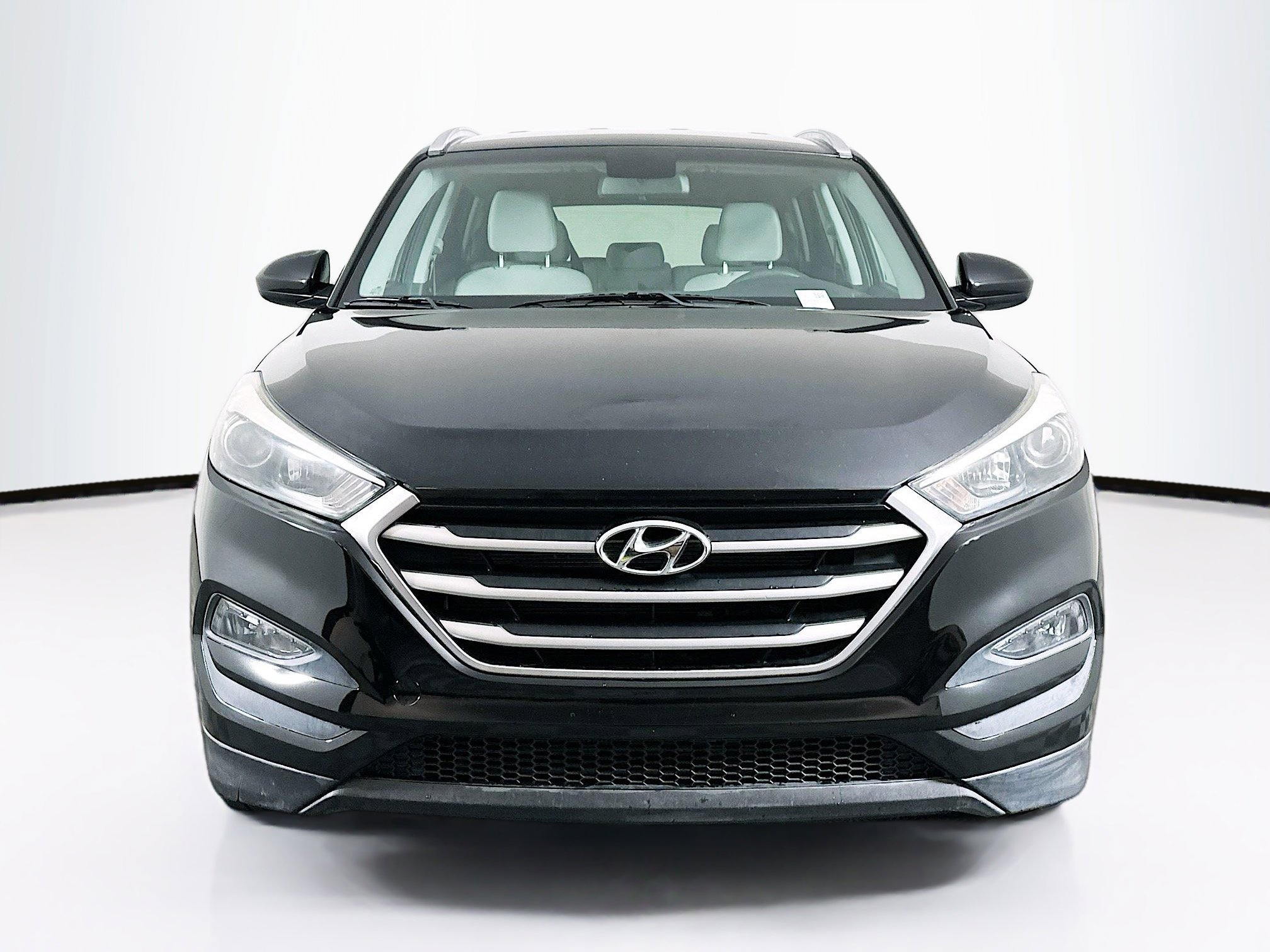 Used 2018 Hyundai Tucson SEL image 2