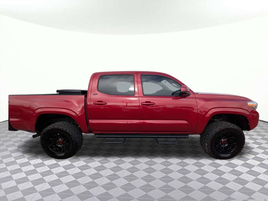 Used 2022 Toyota Tacoma SR AWD/4WD image 2
